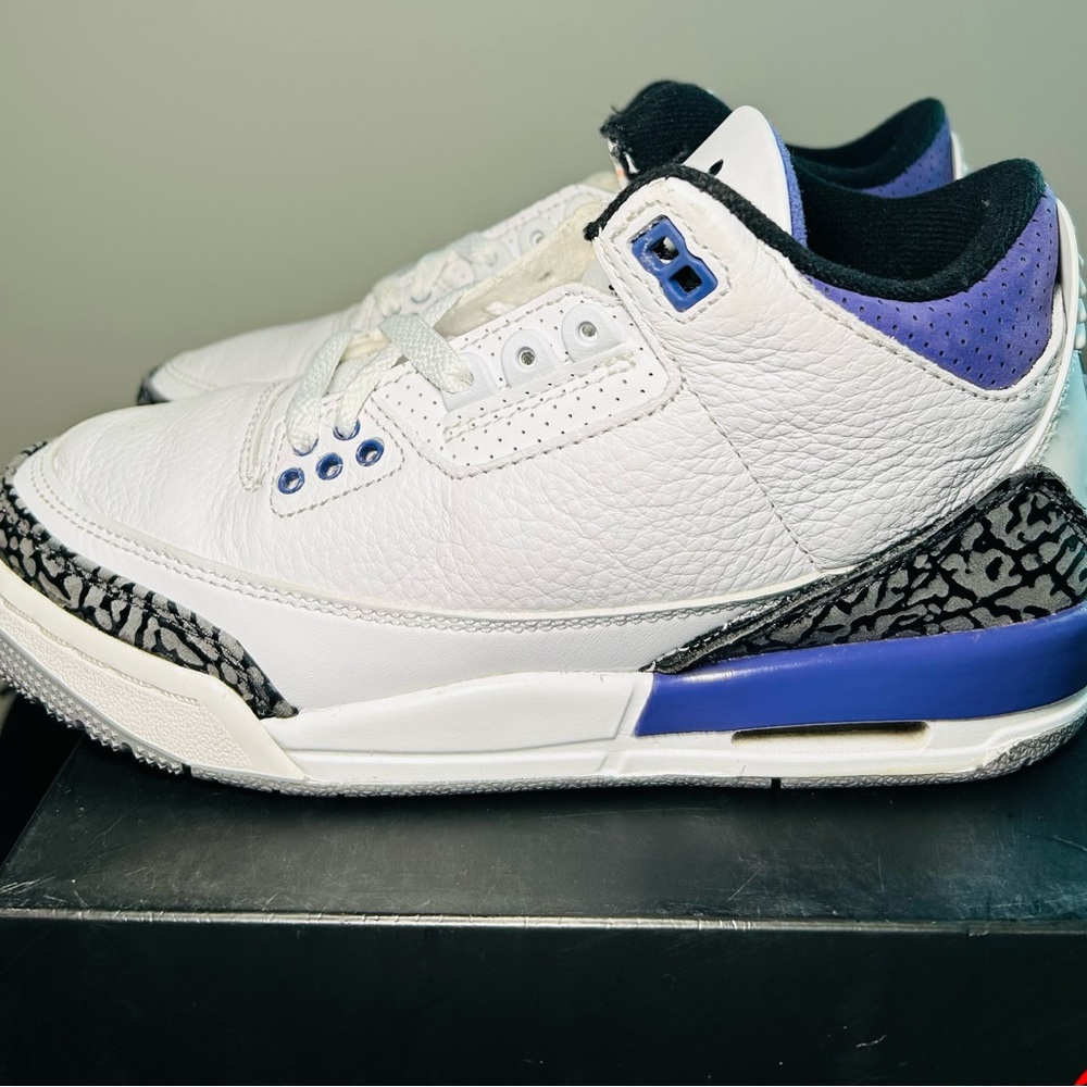 Nike Air Jordan 3 Retro Dark Iris 4Y Youth GS White Purple Black 398614-141